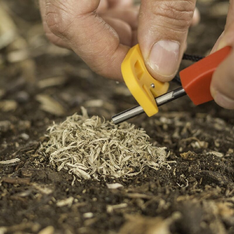 Smith's Pack Pal Tinder Maker With Fire Starter